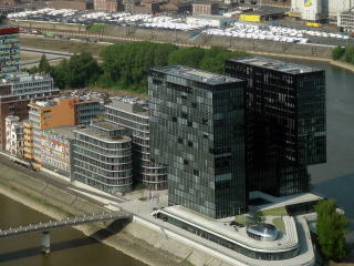 ハイアット・リージェンシー・デュッセルドルフ　　Hyatt Regency Düsseldorf