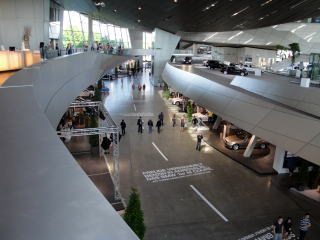 BMW Welt BMWワールド