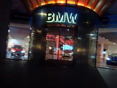 BMWショールーム