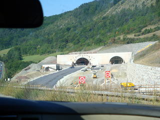 狩猟山トンネル（Jagdbergtunnel)