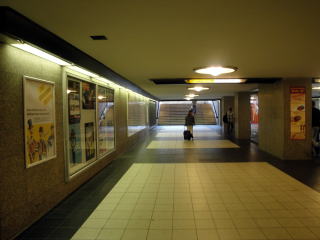 U-Bahnhof Rathaus Spandau 地下鉄シュパンダウ市役所駅