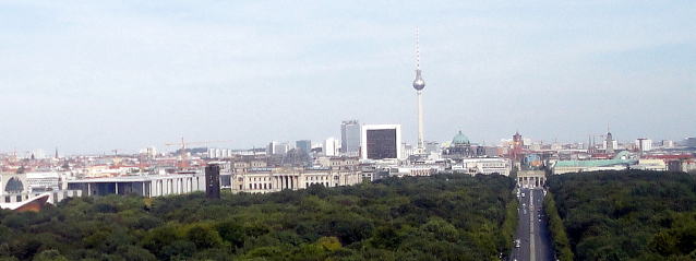 Berliner Fernsehturm ベルリン・テレビ塔