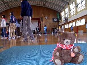 北陽小学校の体育館を紹介します。